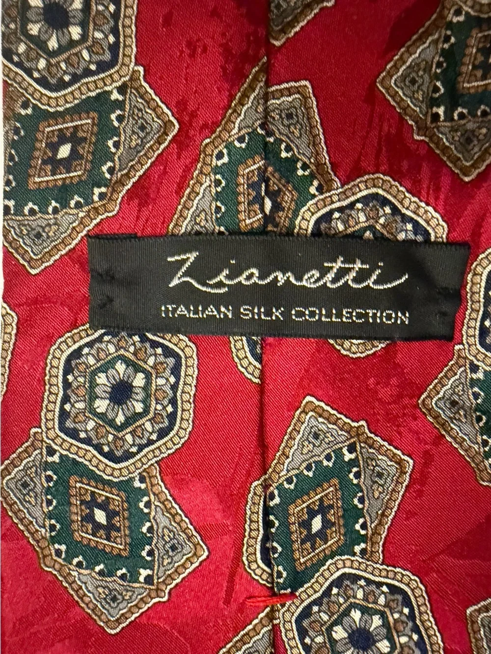 Men's Red Geometric Medallion Tie - Elegant Formal Accessory